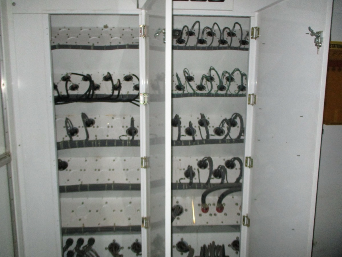 Refurbished 4x4 SCR house image 6